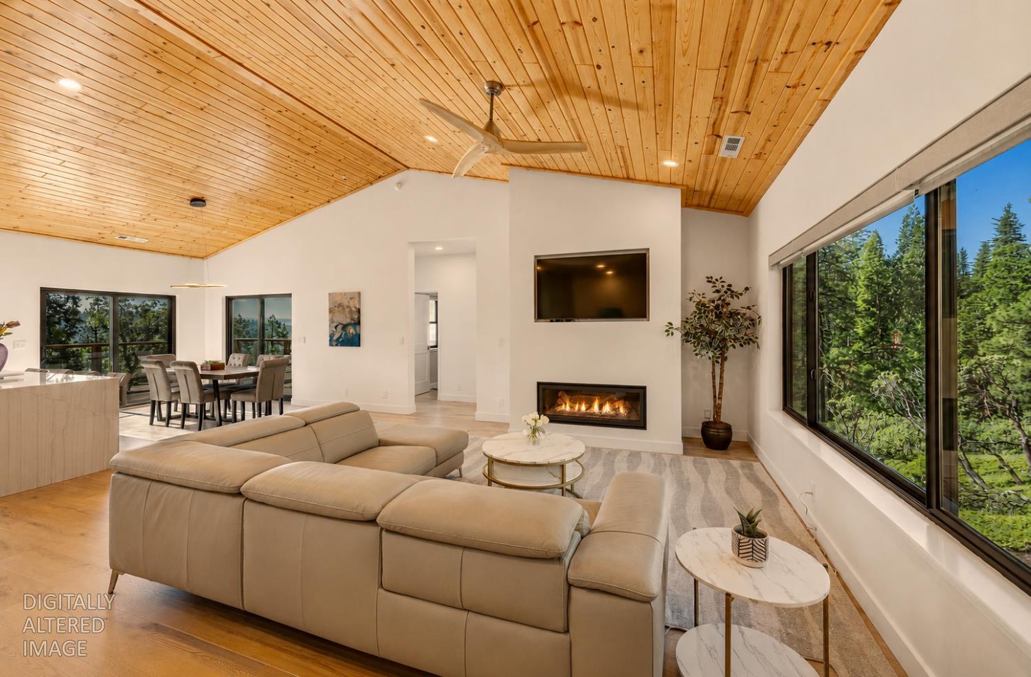 3321 Menominee Court