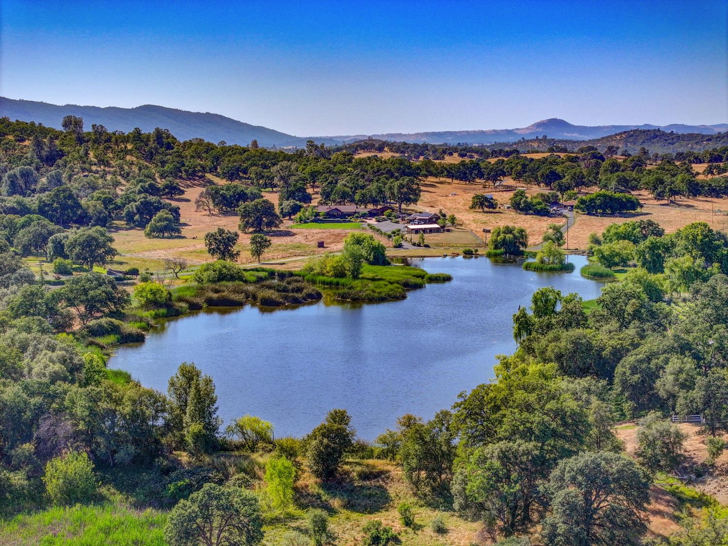 1416 Lakeside Drive