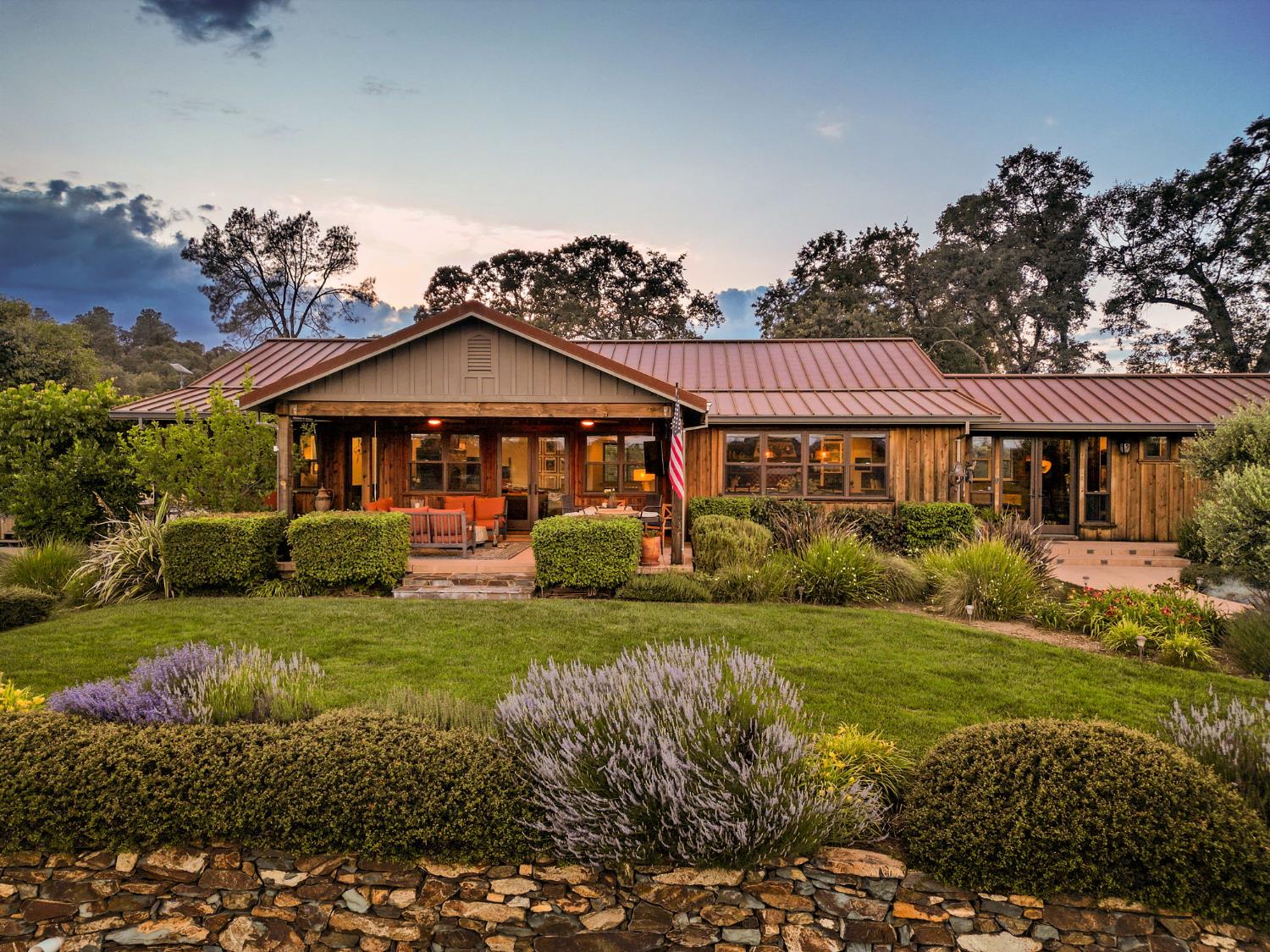 1416 Lakeside Drive