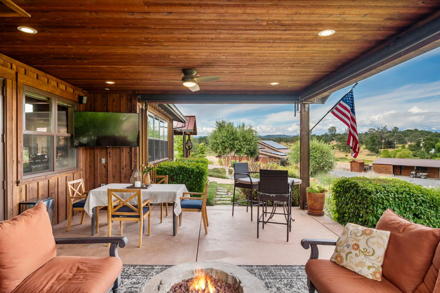 1416 Lakeside Drive