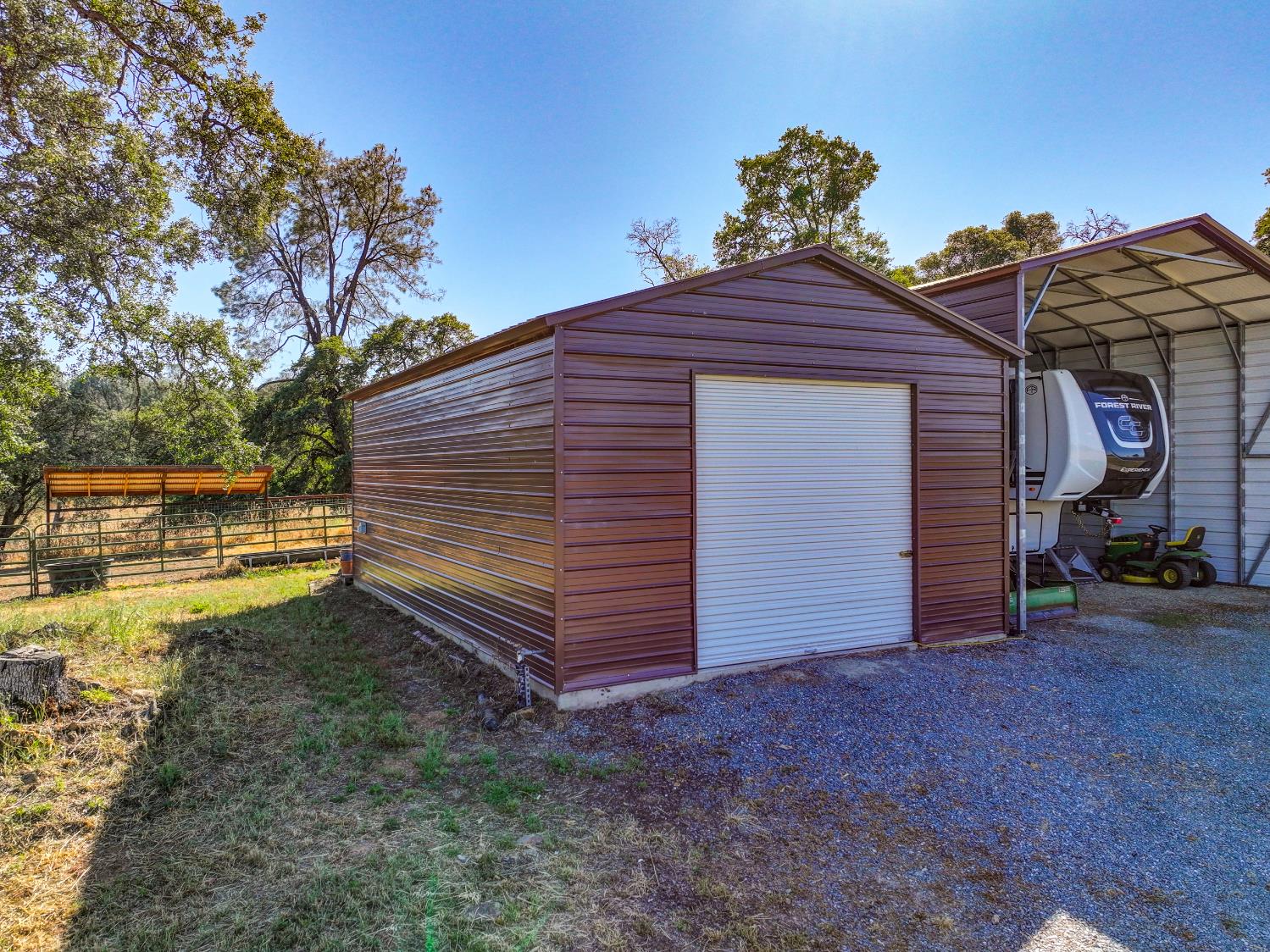 1416 Lakeside Drive