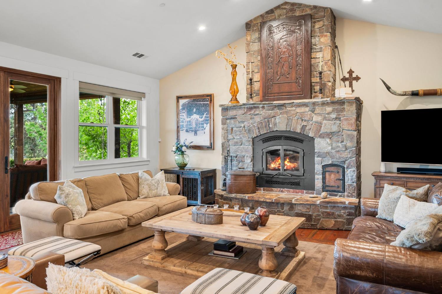 1416 Lakeside Drive