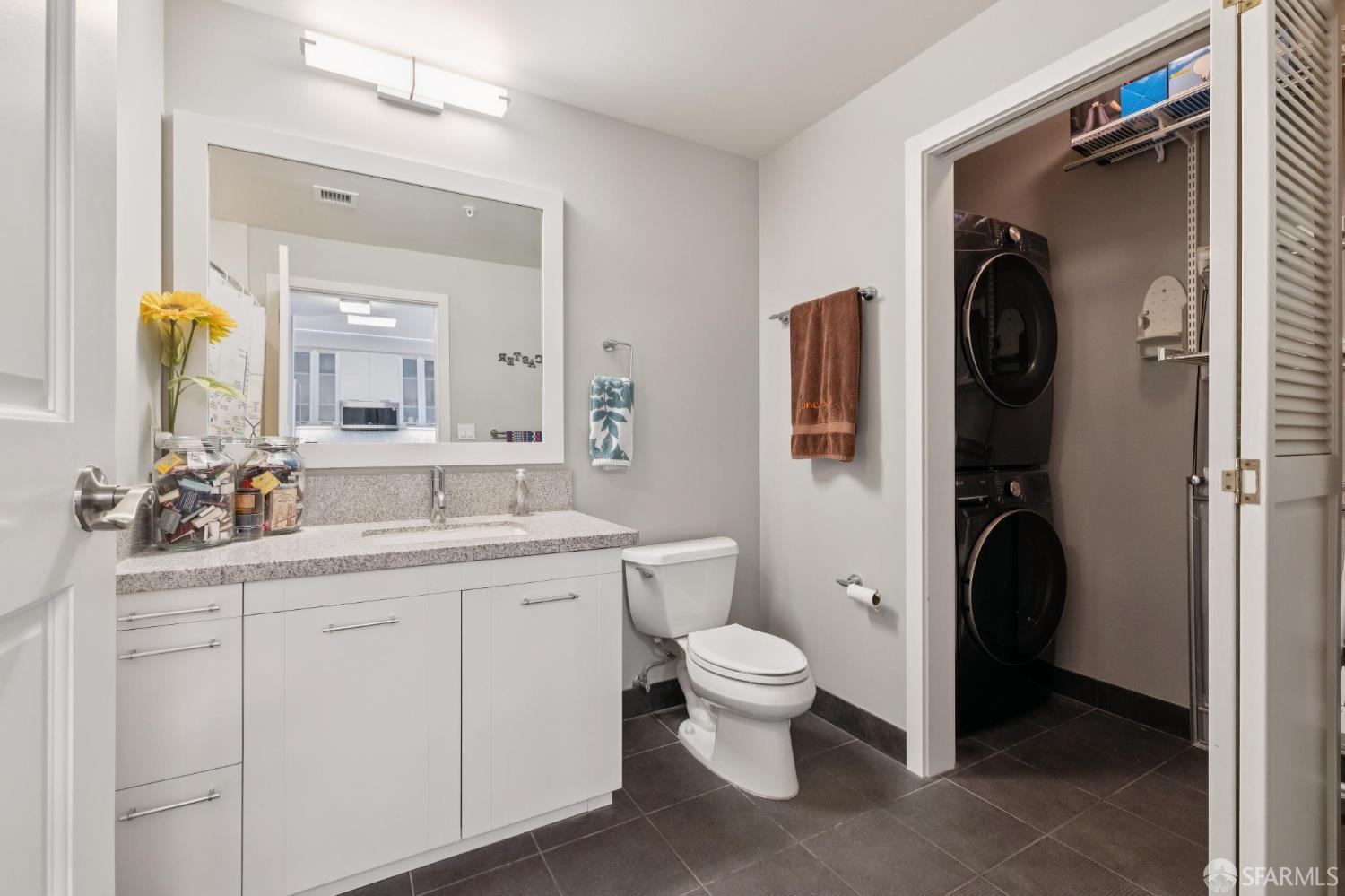 170 King Street # 1127