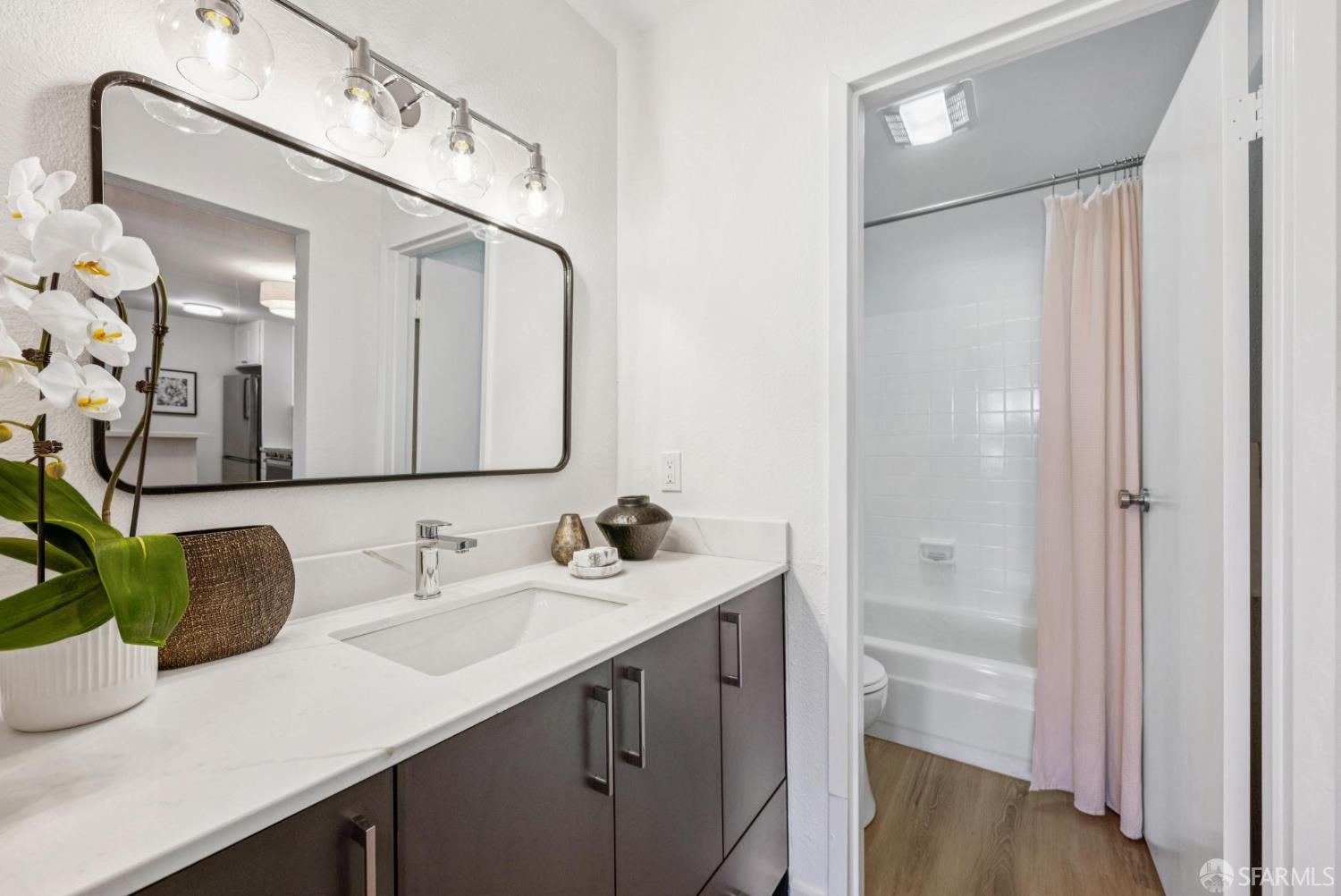 381 Half Moon Lane # 312