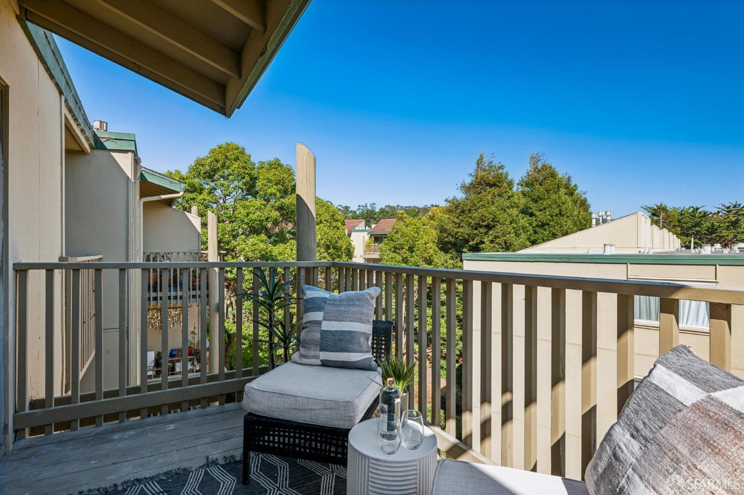 381 Half Moon Lane # 312