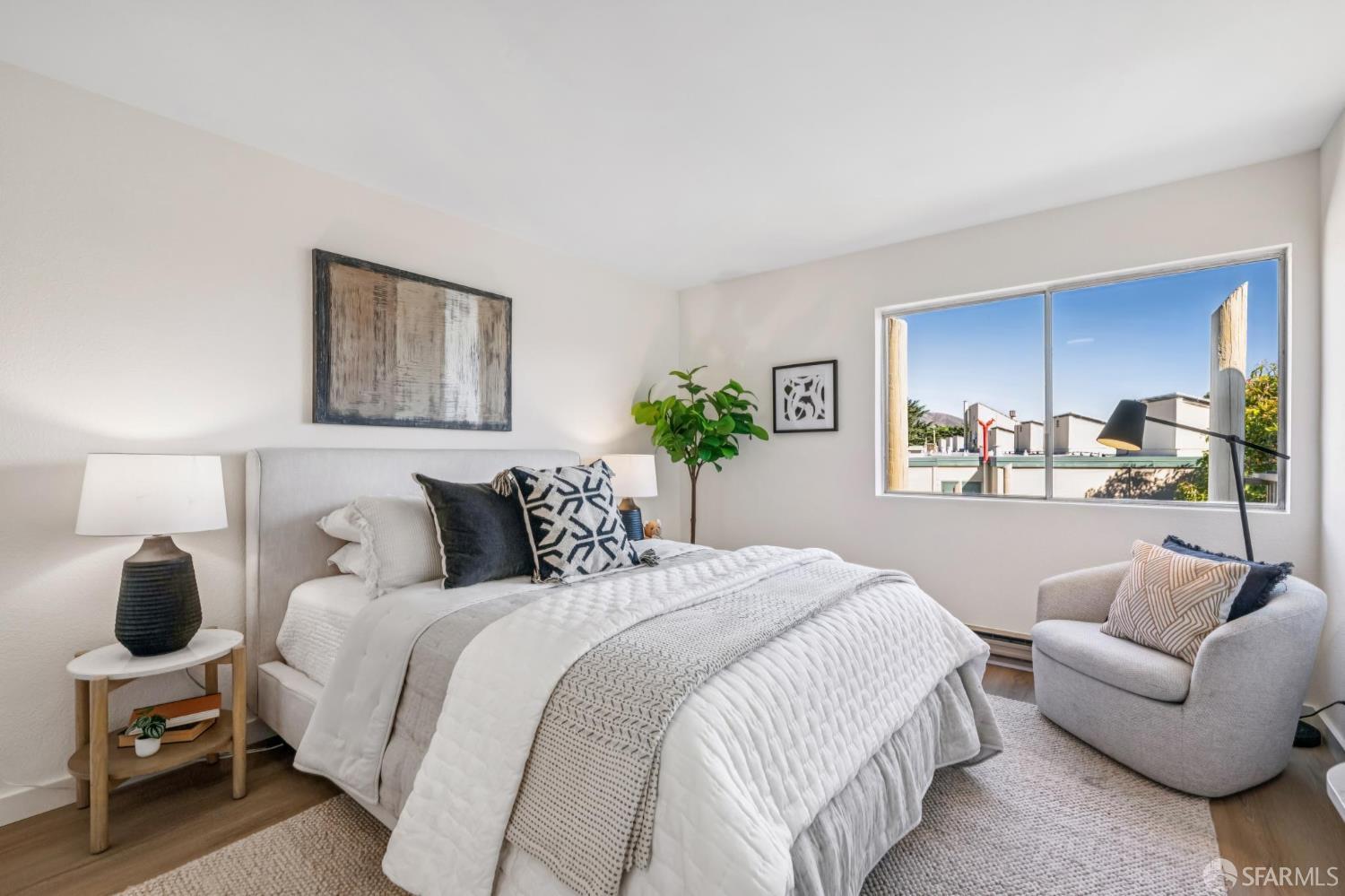 381 Half Moon Lane # 312