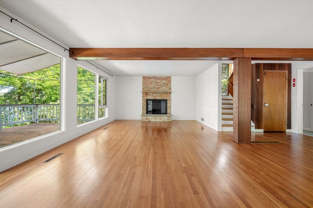 7 Bacon St