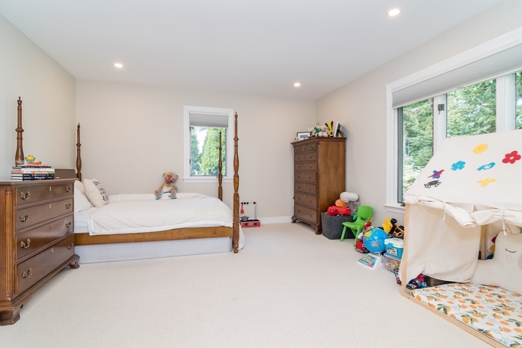 92 Sagamore Rd
