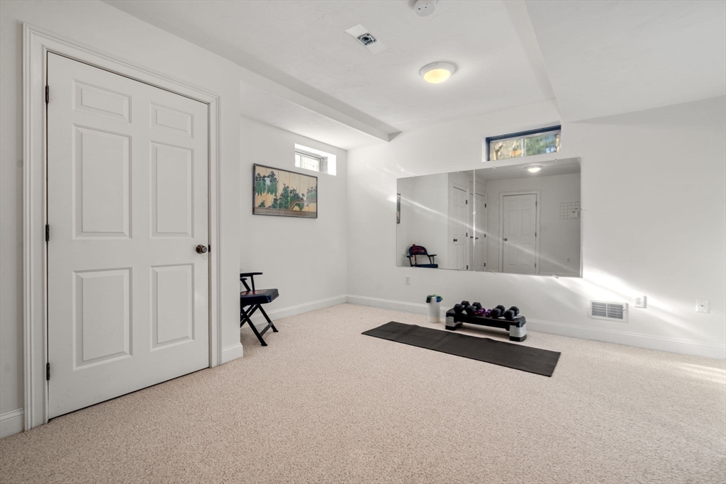 11 Davis Brook Drive