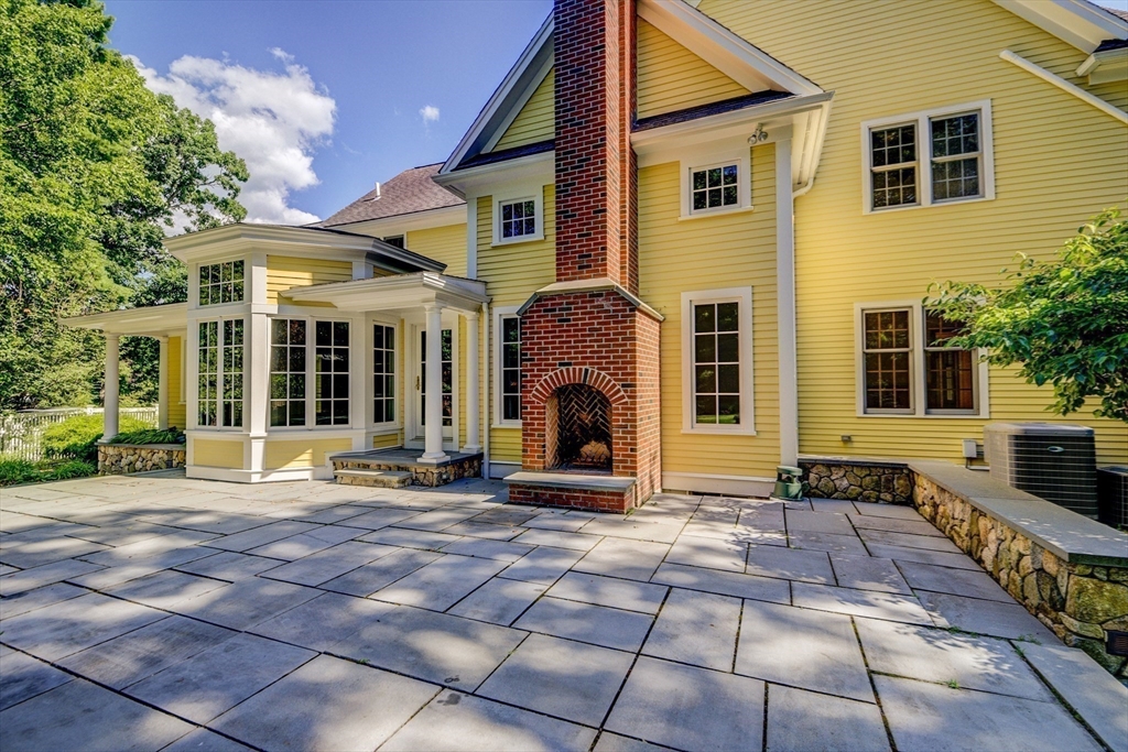 11 Davis Brook Drive