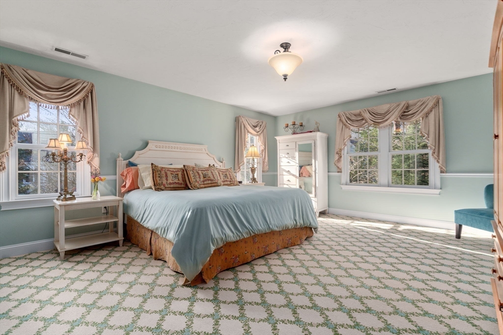 11 Davis Brook Drive