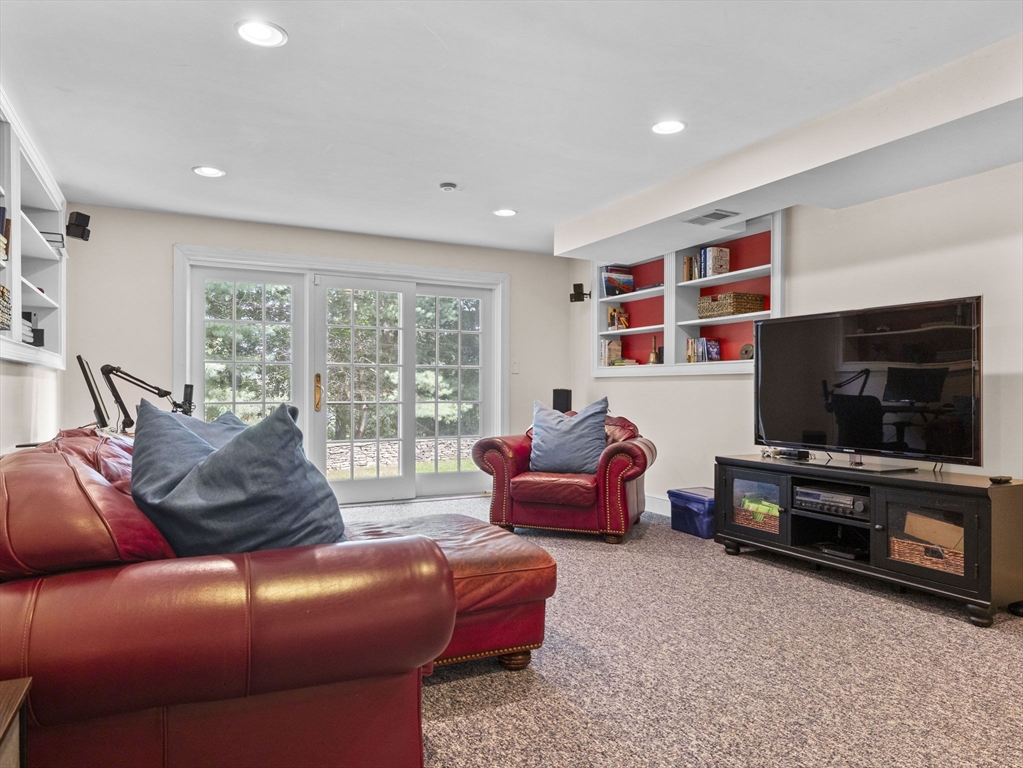 5 Greenbough Lane