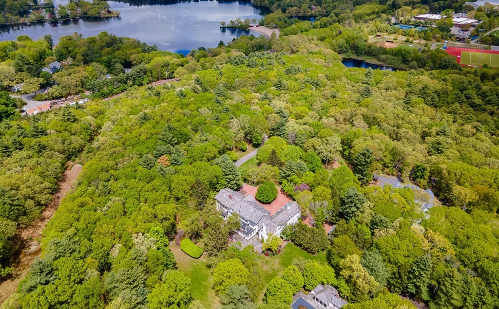 200 Pond Road