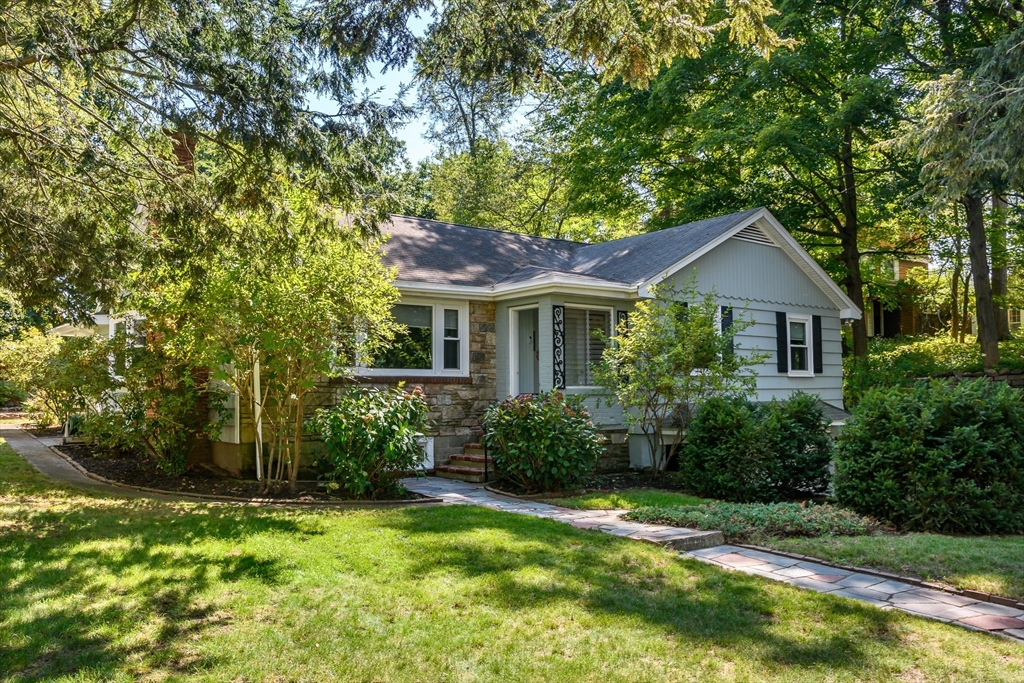 206-R Cedar Street