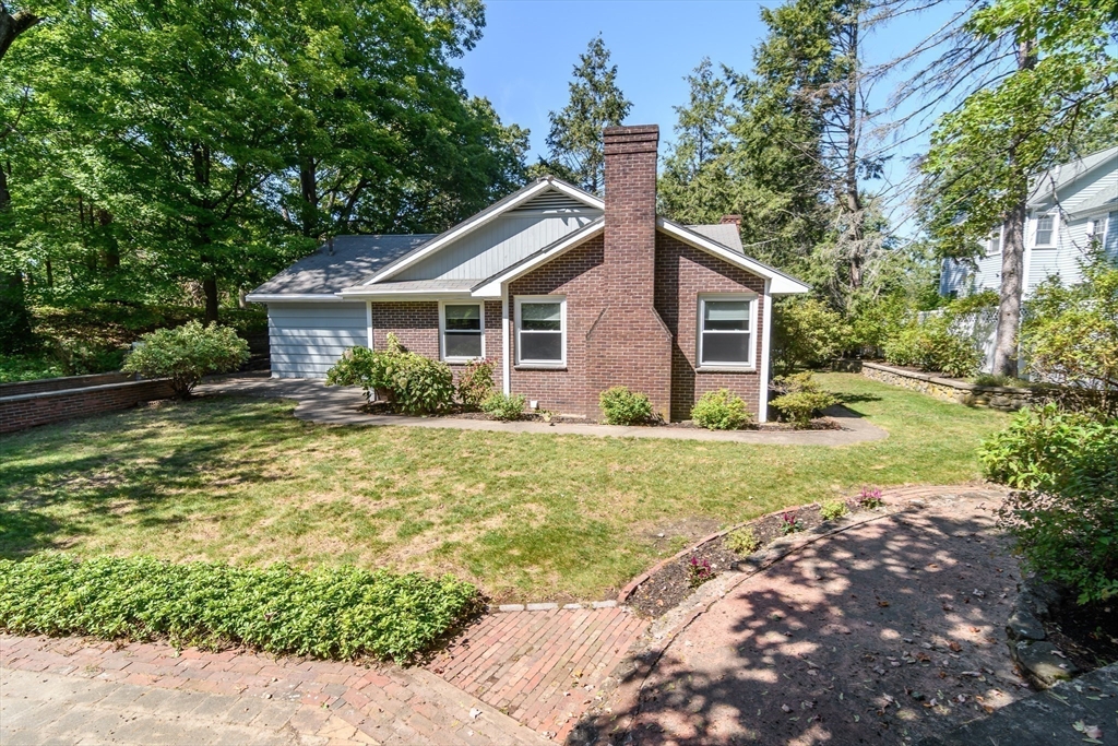 206-R Cedar Street