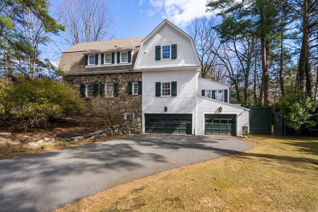 25 Longmeadow Road
