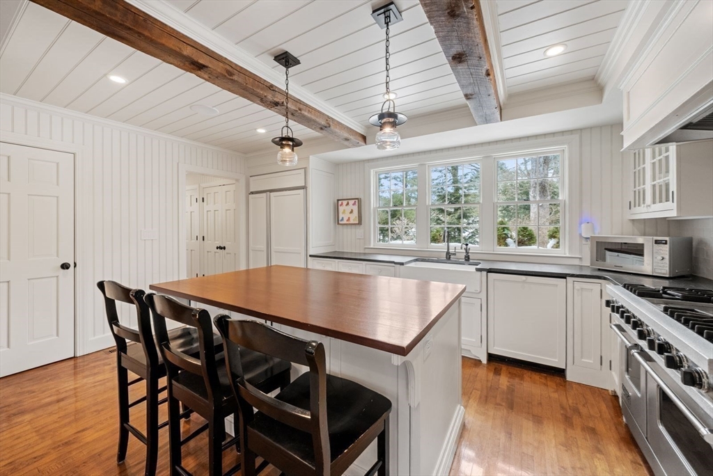 25 Longmeadow Road