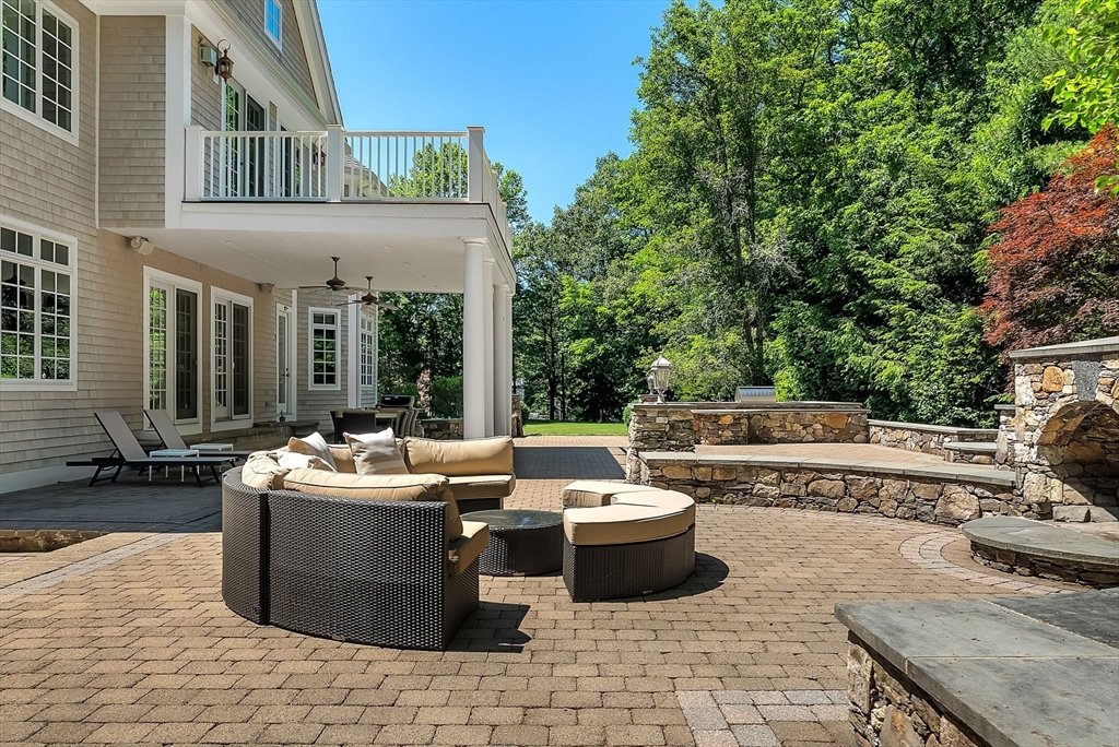 1 Stonefield Lane