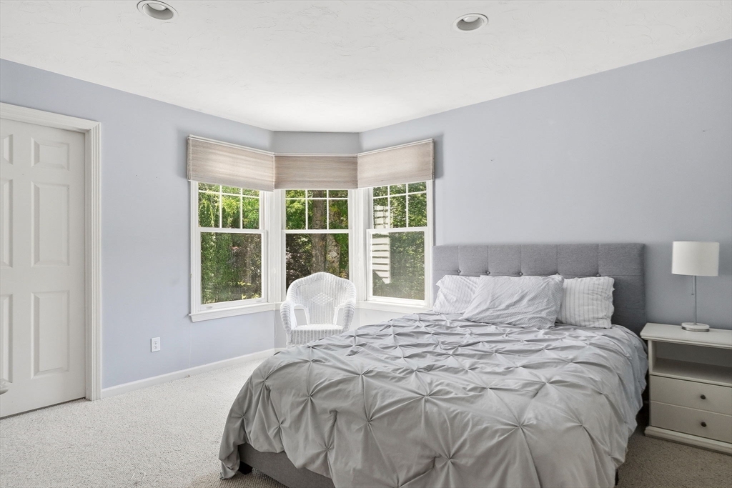 6 Nokomis Way