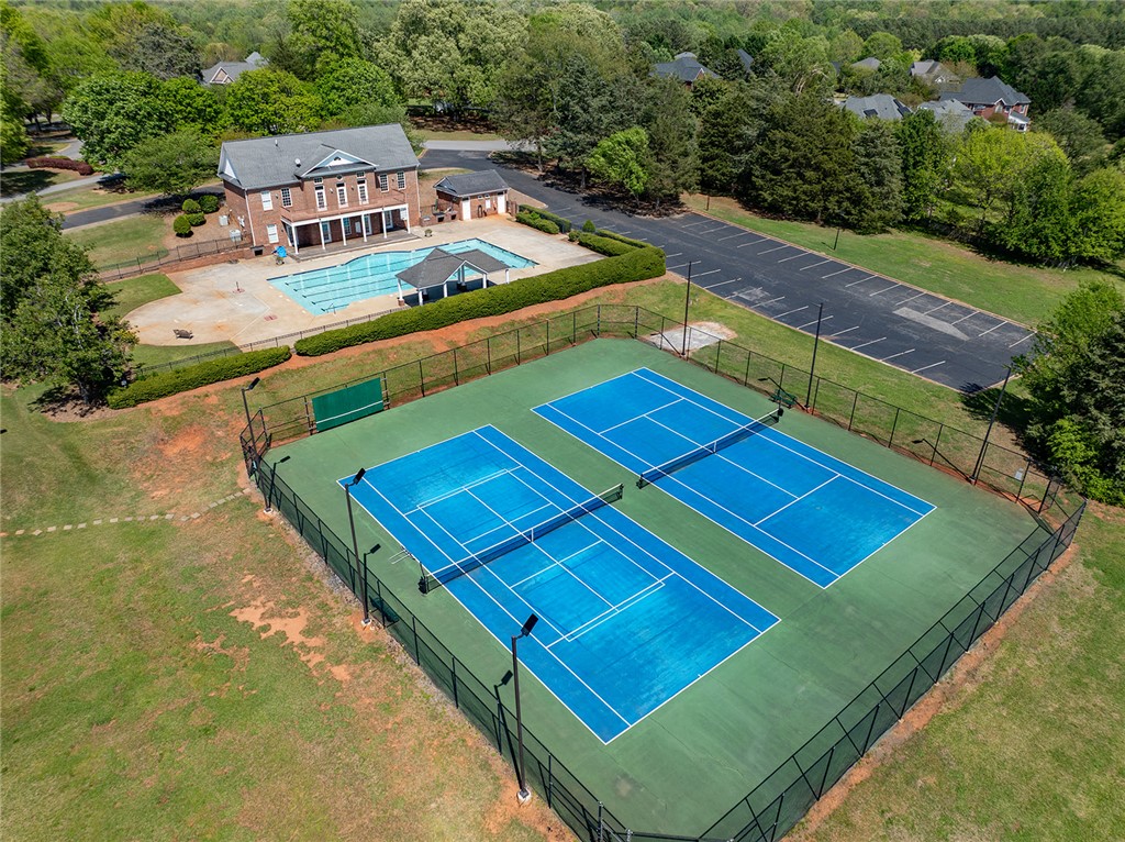 103 Country Walk Circle