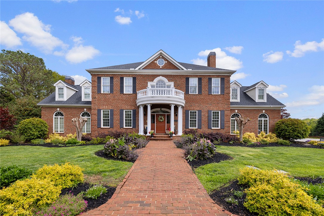 103 Country Walk Circle