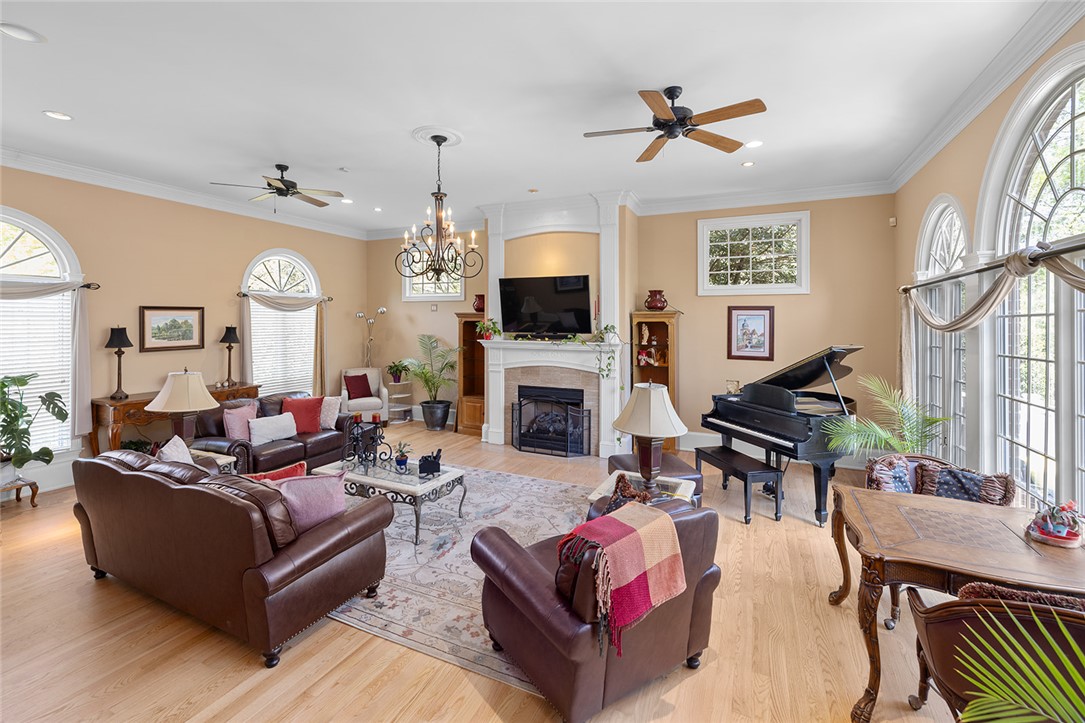 103 Country Walk Circle