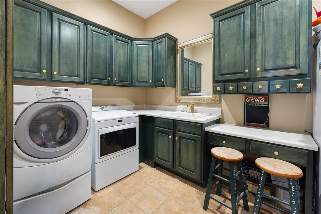 103 Country Walk Circle