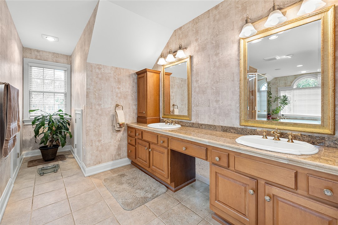 103 Country Walk Circle