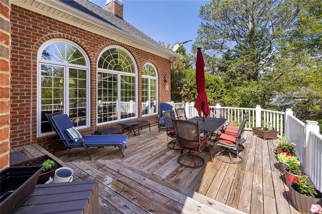 103 Country Walk Circle