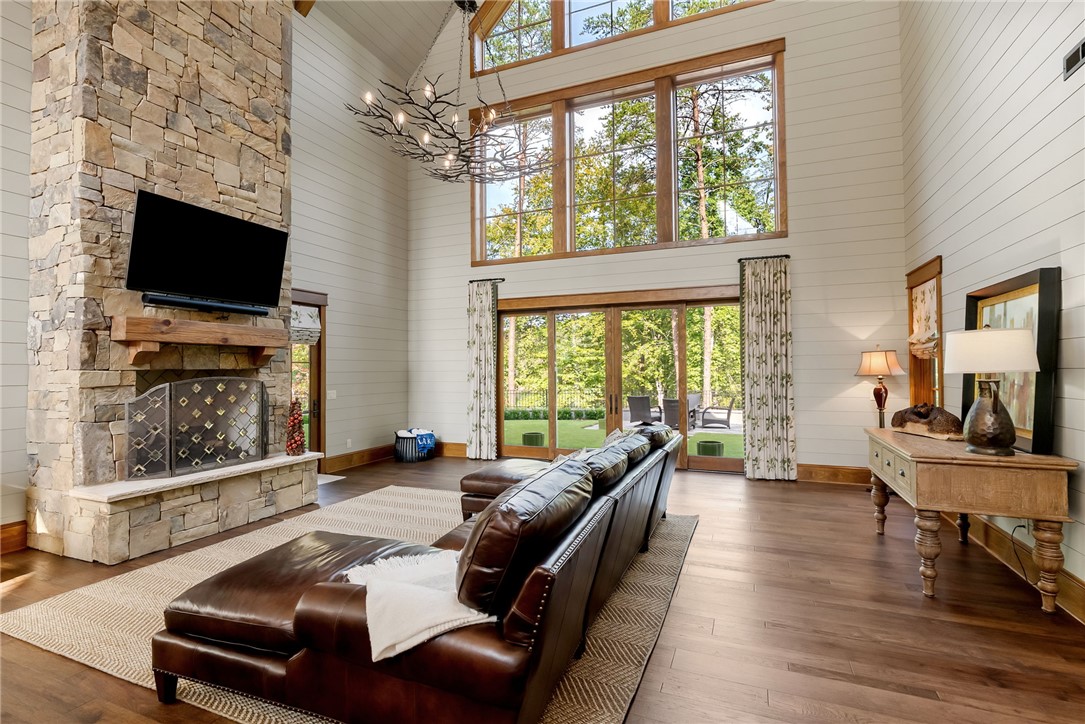 158 Cherry Laurel Way