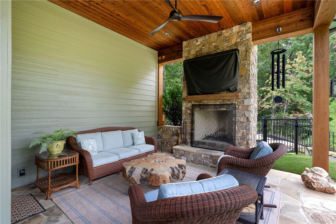 158 Cherry Laurel Way