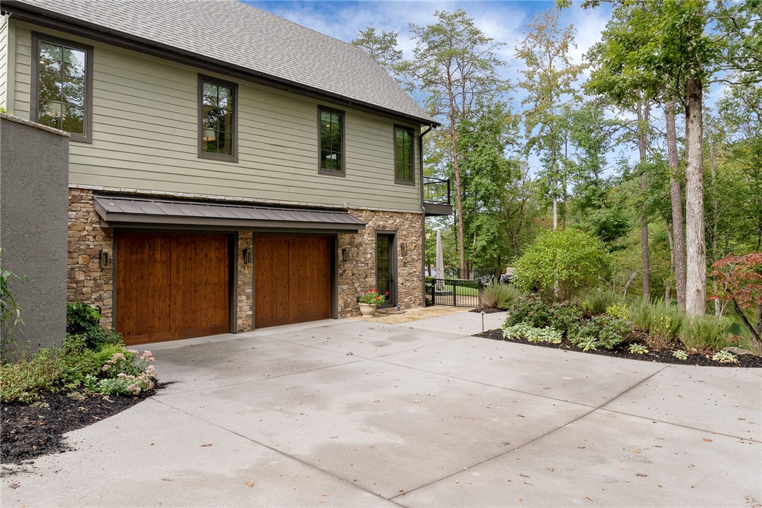 158 Cherry Laurel Way