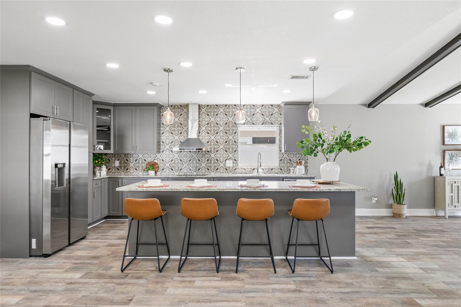 7343 BROOKVIEW CIR