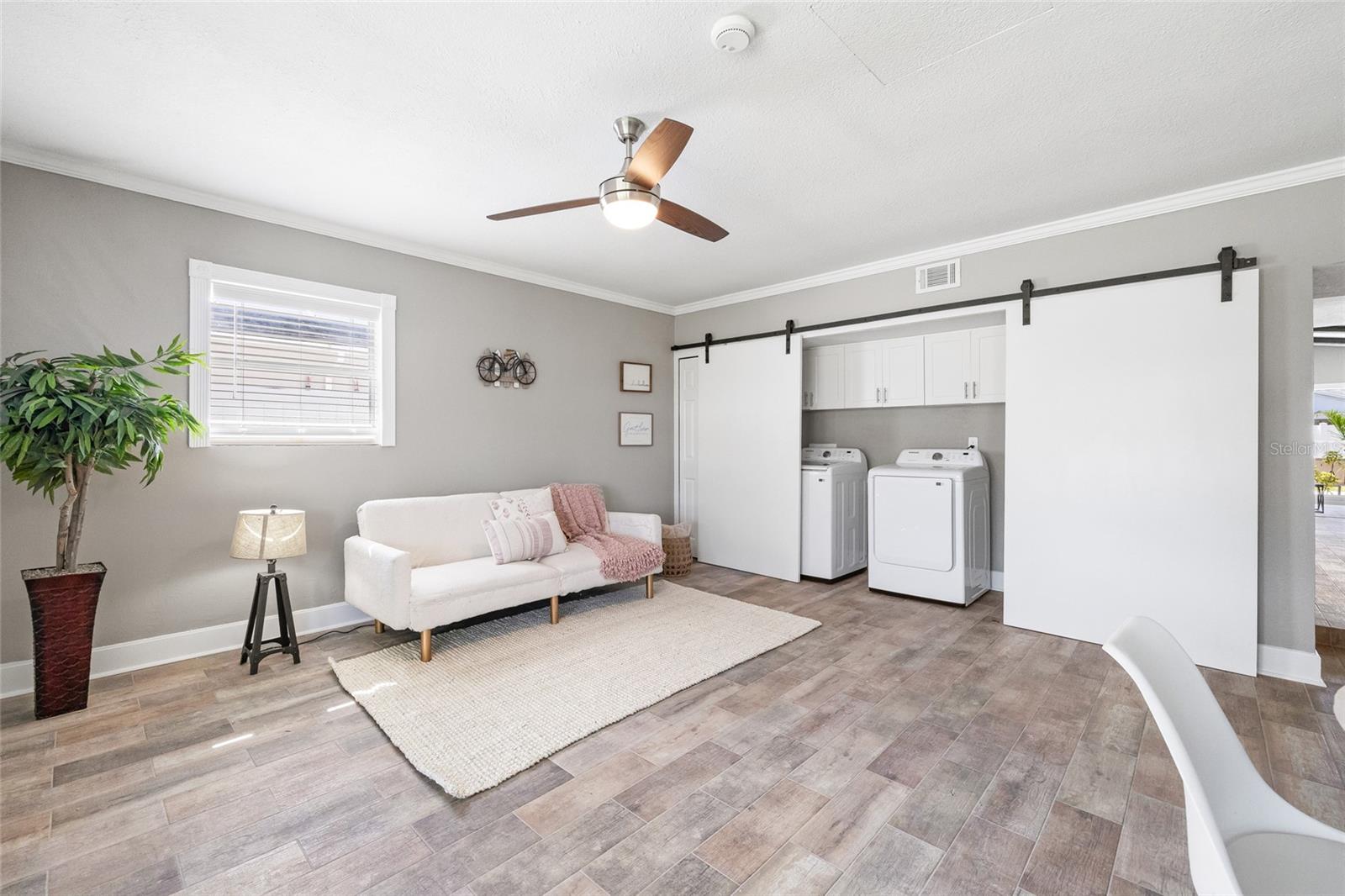 7343 BROOKVIEW CIR