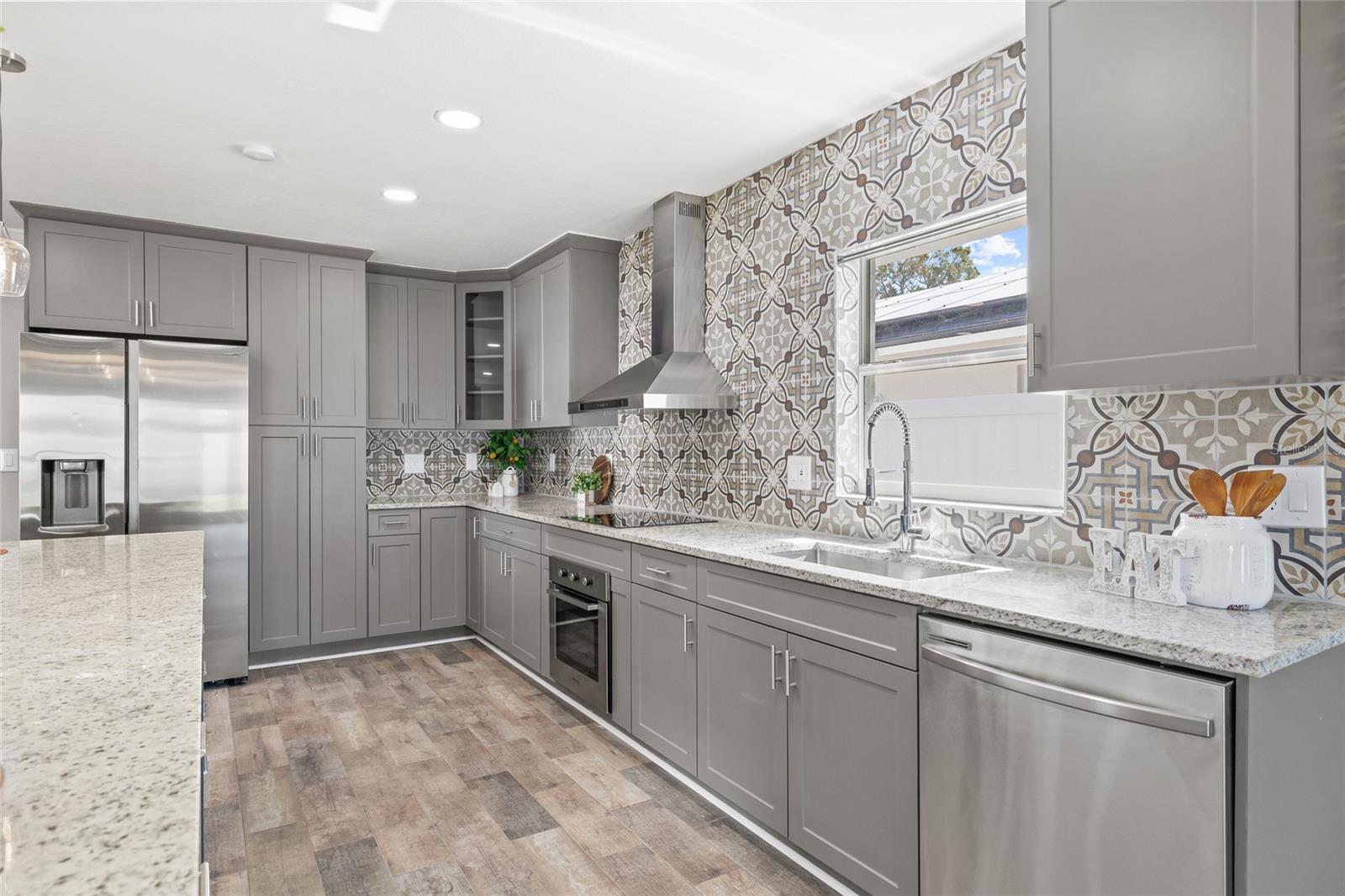 7343 BROOKVIEW CIR