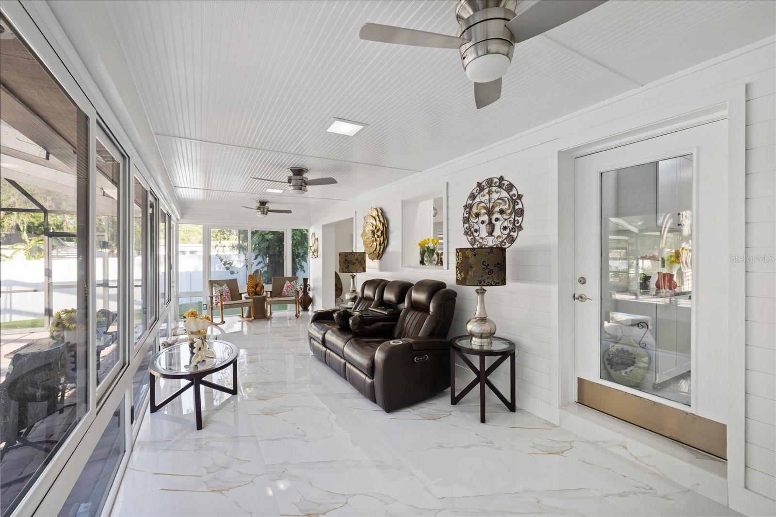 8020 SHARON DR