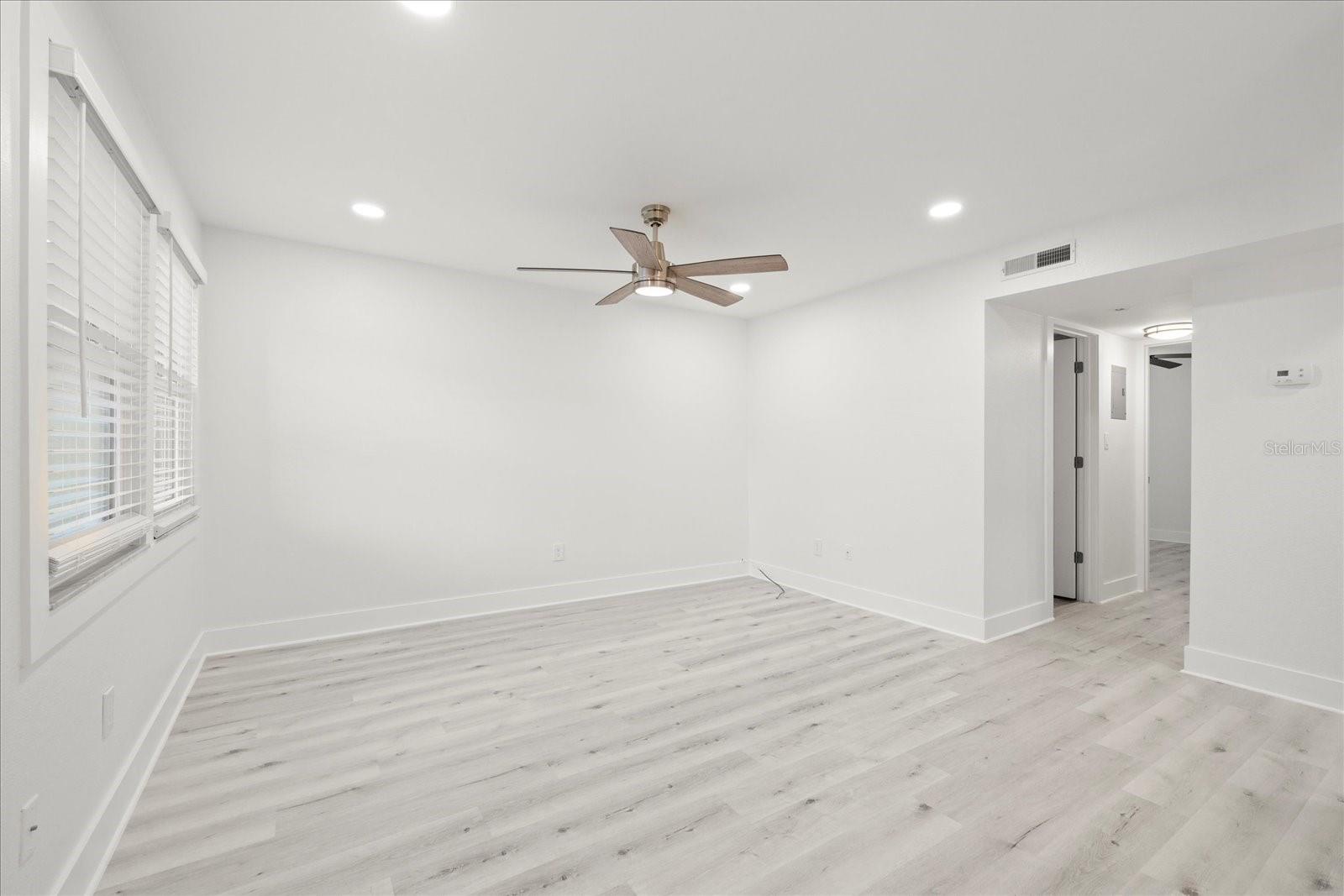 525 S LINCOLN AVE #B108