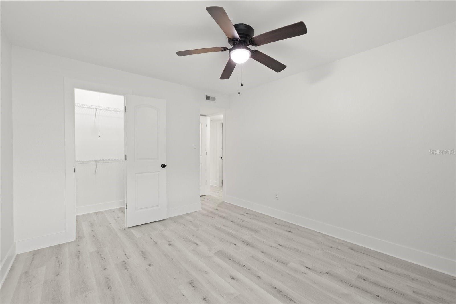 525 S LINCOLN AVE #B108