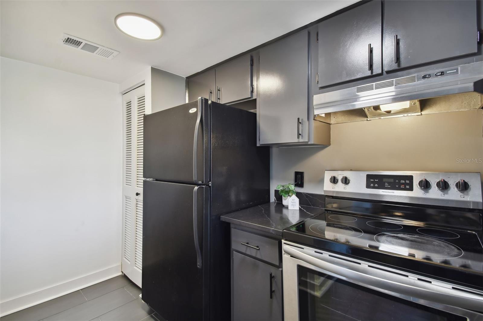 13612 S VILLAGE DR #5311