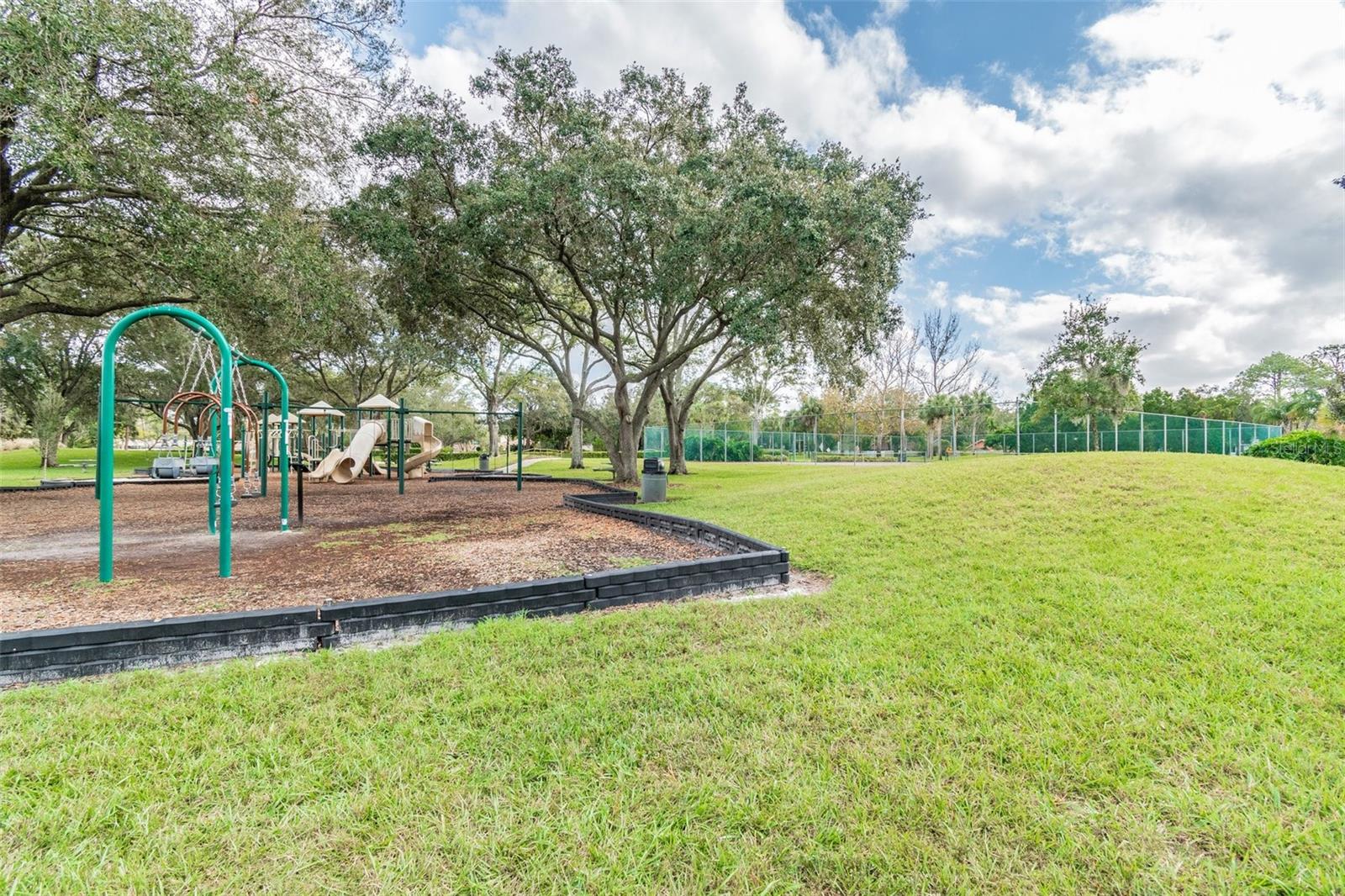 13612 S VILLAGE DR #5311