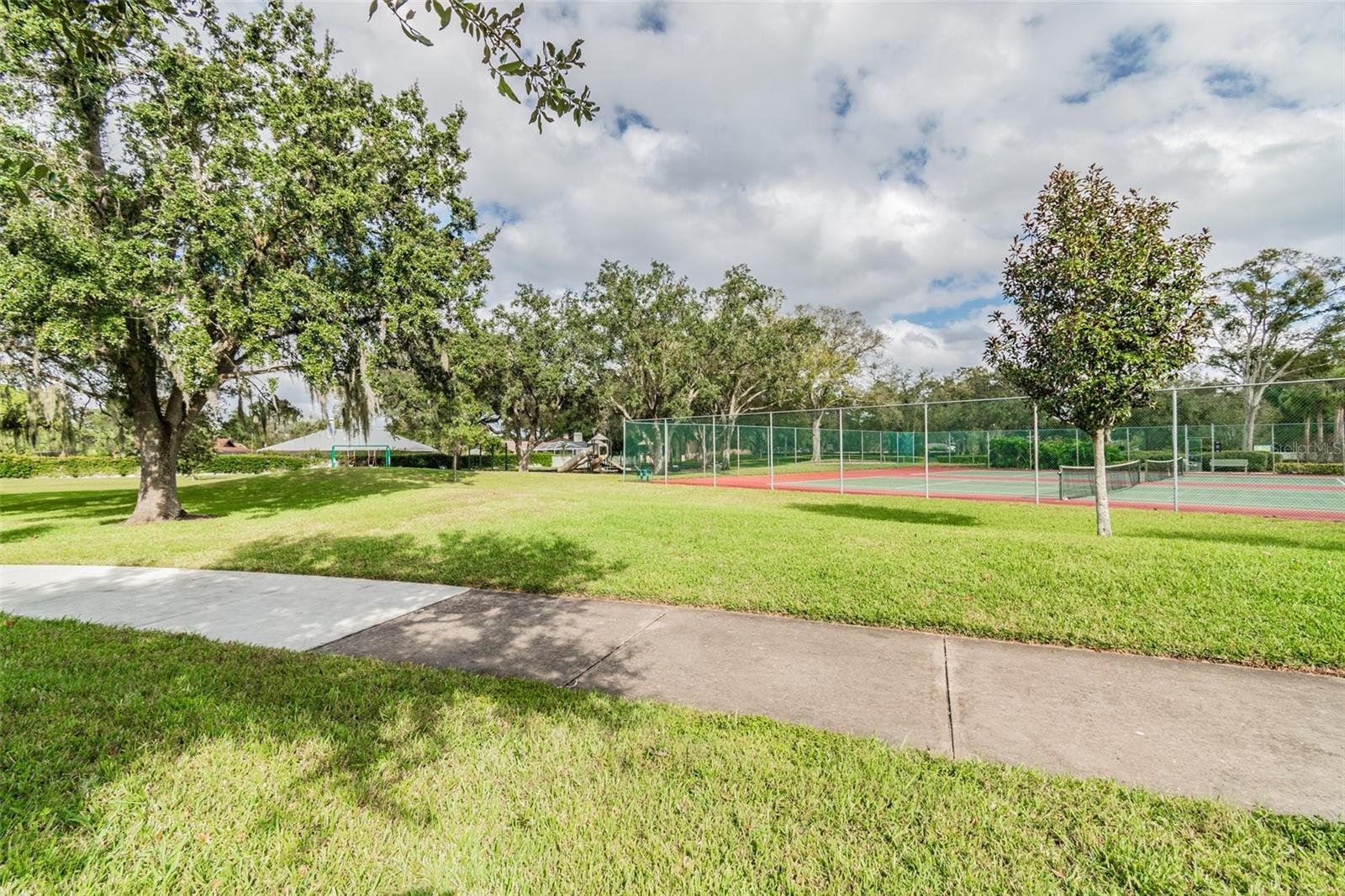 13612 S VILLAGE DR #5311
