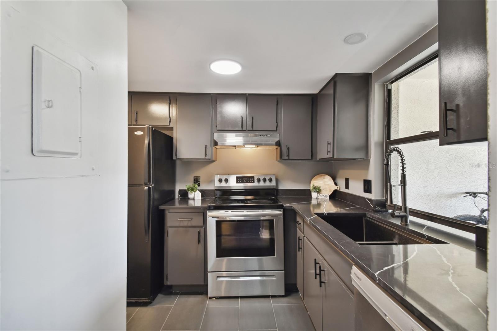 13612 S VILLAGE DR #5311