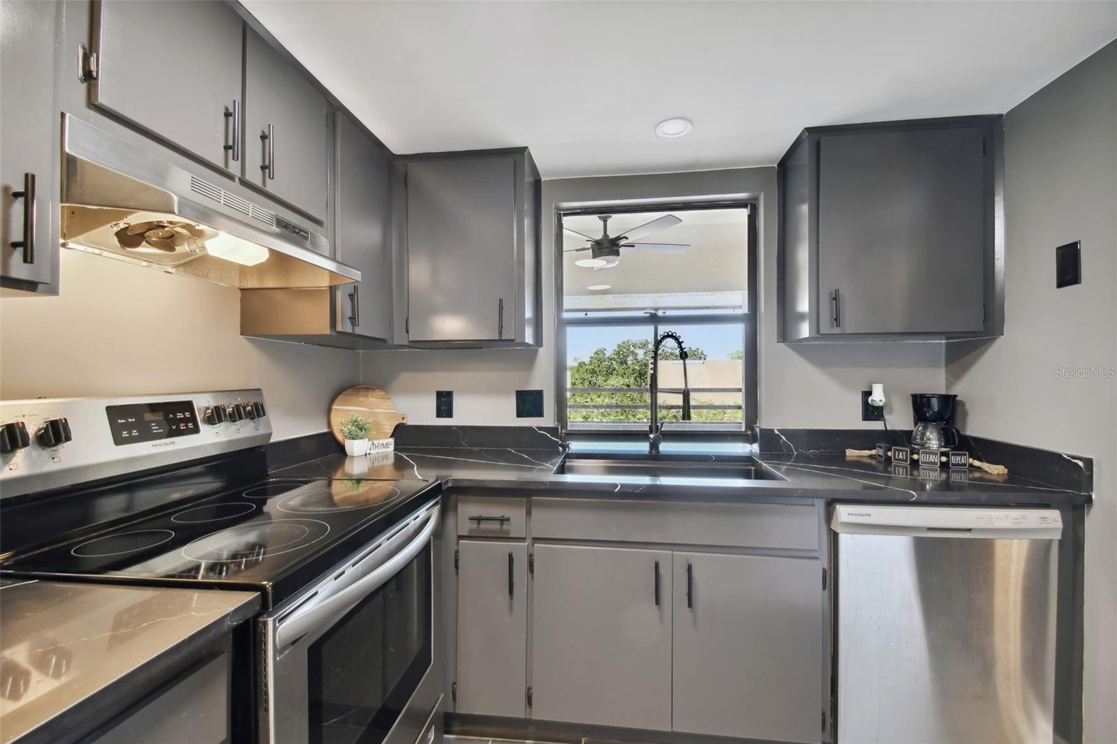 13612 S VILLAGE DR #5311
