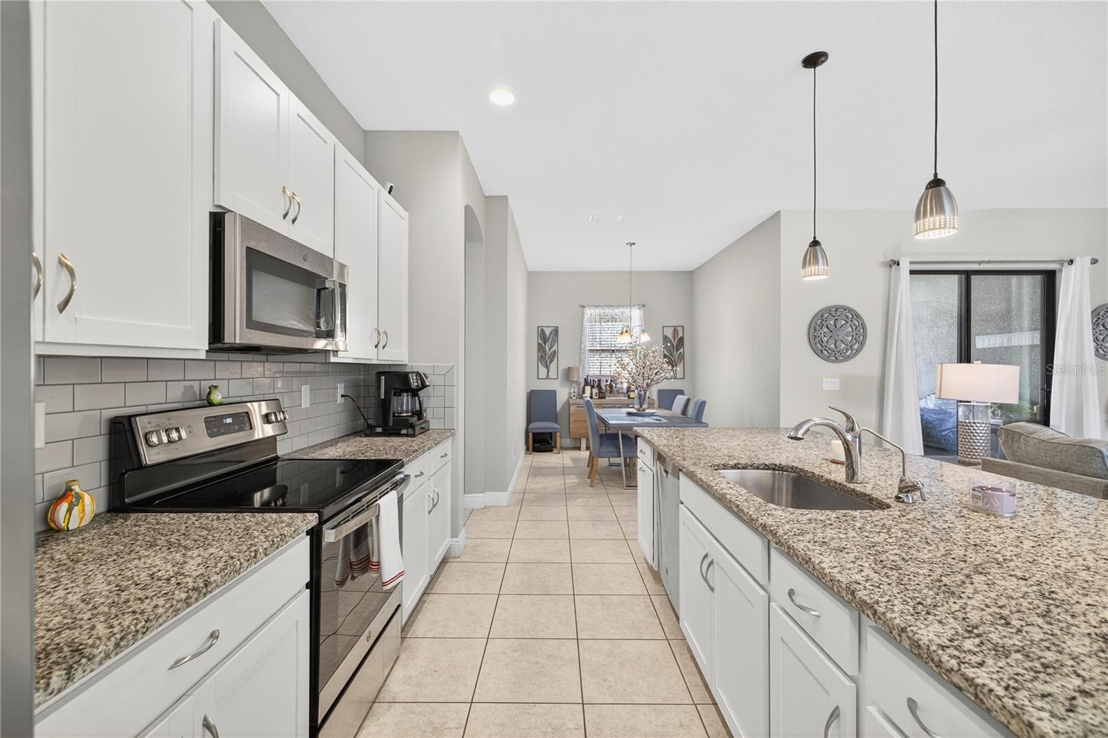 4002 SALIDA DELSOL DR