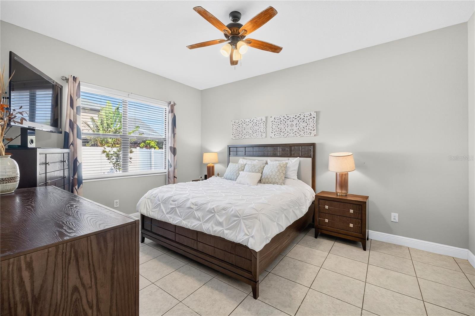 4002 SALIDA DELSOL DR