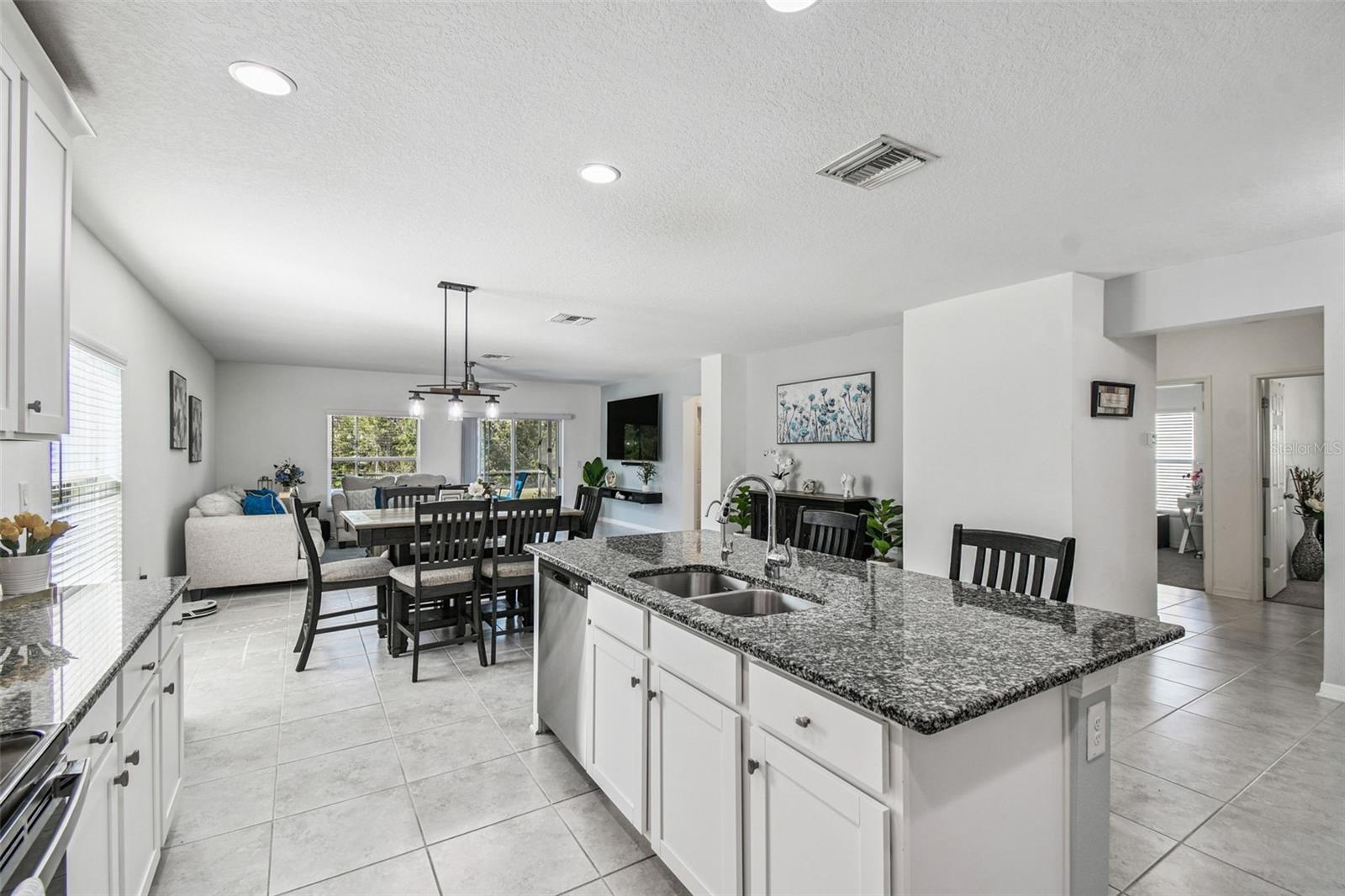 12907 CONQUISTADOR LOOP