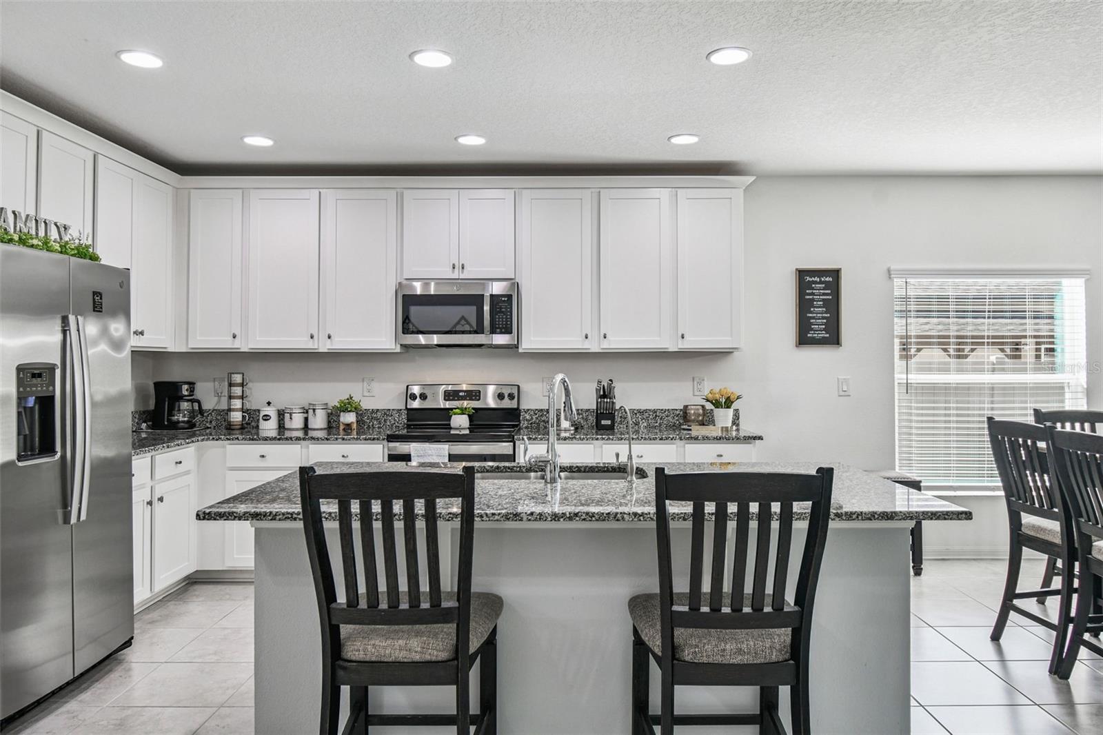 12907 CONQUISTADOR LOOP