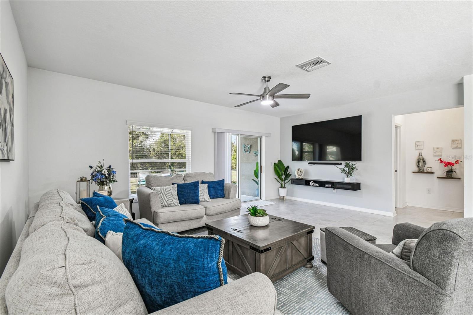 12907 CONQUISTADOR LOOP