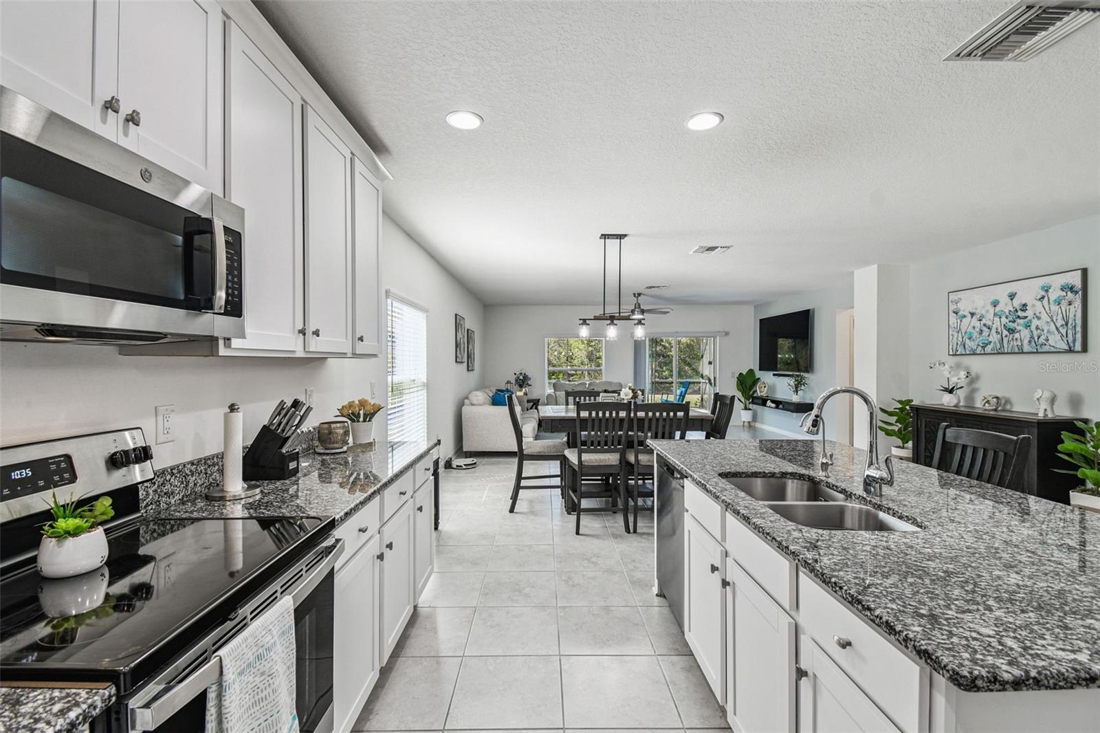 12907 CONQUISTADOR LOOP