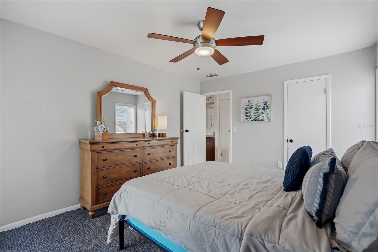 8602 CHAMPLAIN CT #90